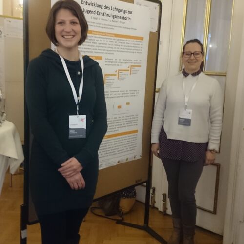 Posterpr&auml;sentation zur Entwicklung des Lehrgangs Jugend-Ern&auml;hrungsmentorIn im Rahmen der 3. &Ouml;PGK Konferenz in Linz (29. November 2017) | Foto: FH St. P&ouml;lten / Elisabeth H&ouml;ld