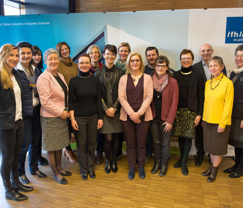 Delegates IMPECD Team @ UAS St. P&ouml;lten with Sabine M&uuml;ller (OeAD; 3rd from left); J&uuml;rgen Pripfl (Head of Department Health; 3rd from right), Monika Vyslouzil (Head of Teaching Board, 2nd from right) and Gabriela Fernandes (1st right; CEO UAS St. P&ouml;lten); Photo: Jakob Gramm/FH St. P&ouml;lten